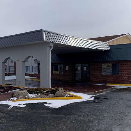 Days Inn By Wyndham Rawlins Zewnętrze zdjęcie
