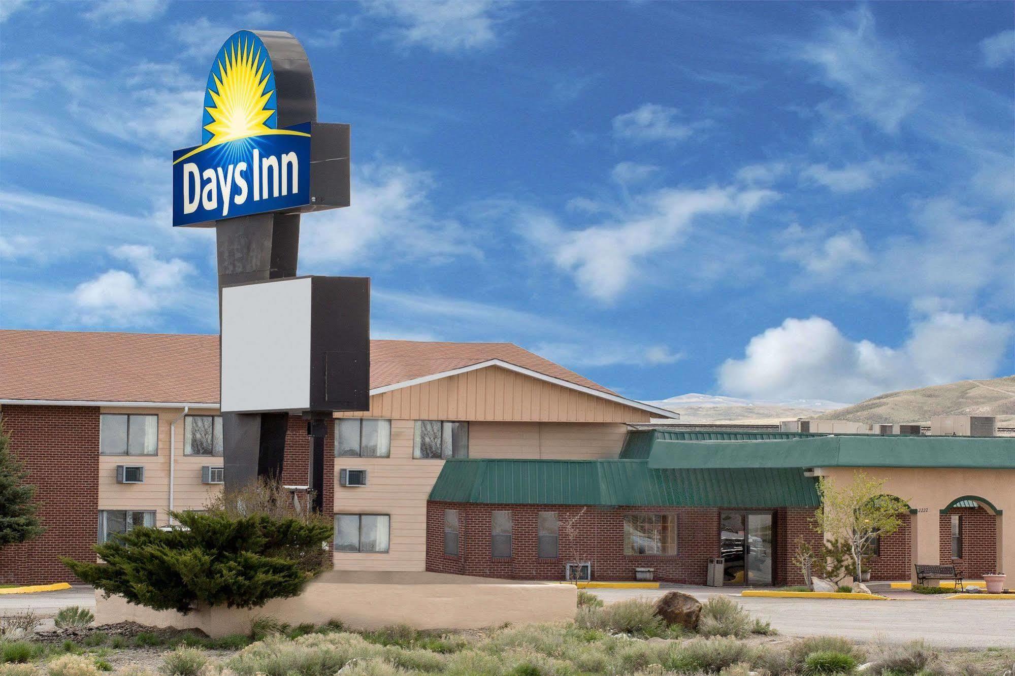 Days Inn By Wyndham Rawlins Zewnętrze zdjęcie